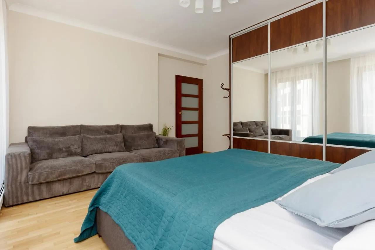 Zelazna Comfortable Apartment Center Of Warsaw By Noclegi Renters Poland